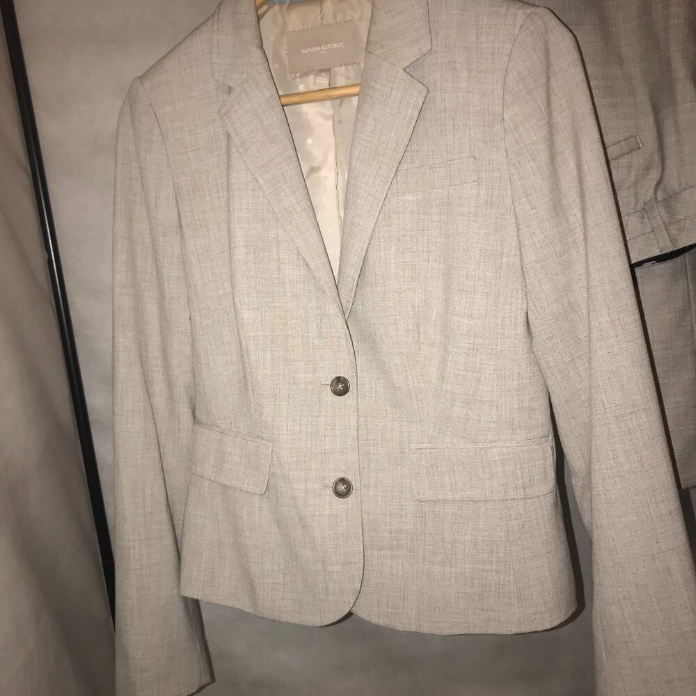Banana Republic Tan/Gray/Brown Suit